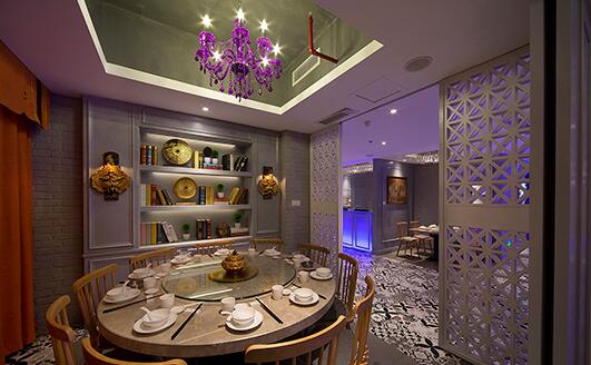 你們設計師收費嗎?