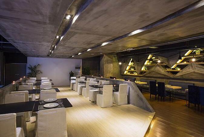 照明革新:智能照明系統(tǒng)為餐廳裝修增添新亮點(diǎn)