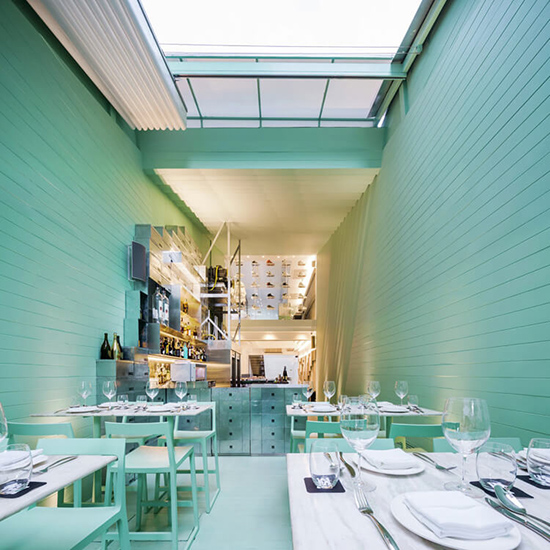 同一餐廳,不同地方為何裝修差異那么大?